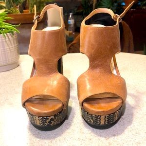 Jessica Simpson platform heels